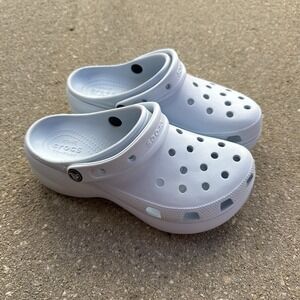 Women's Baby Blue Crocs Iconic Comfort Clogs Size 8 Slip On Shoes